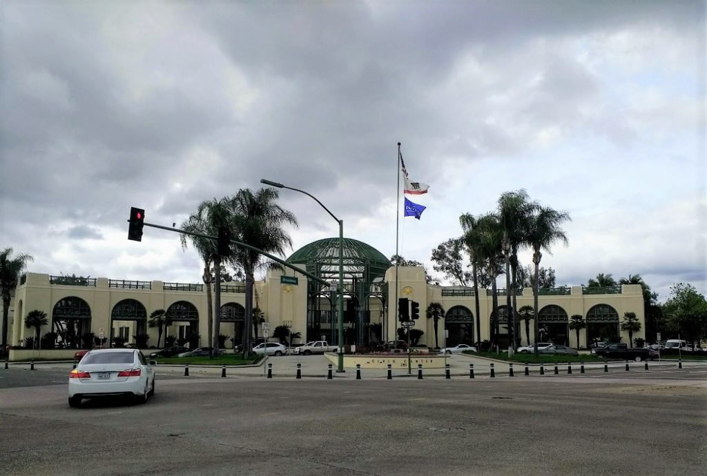 escondido city hall