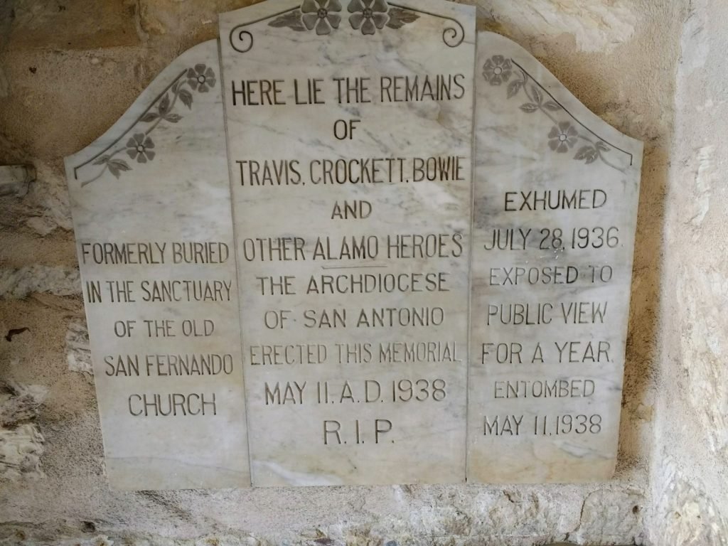 honoring the Alamo dead