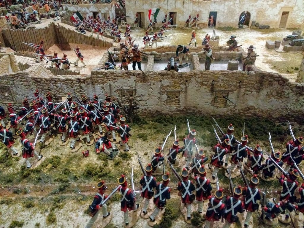 Mexicans attacking the Alamo