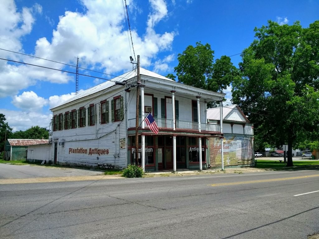 Plantation antiques Washington Louisiana